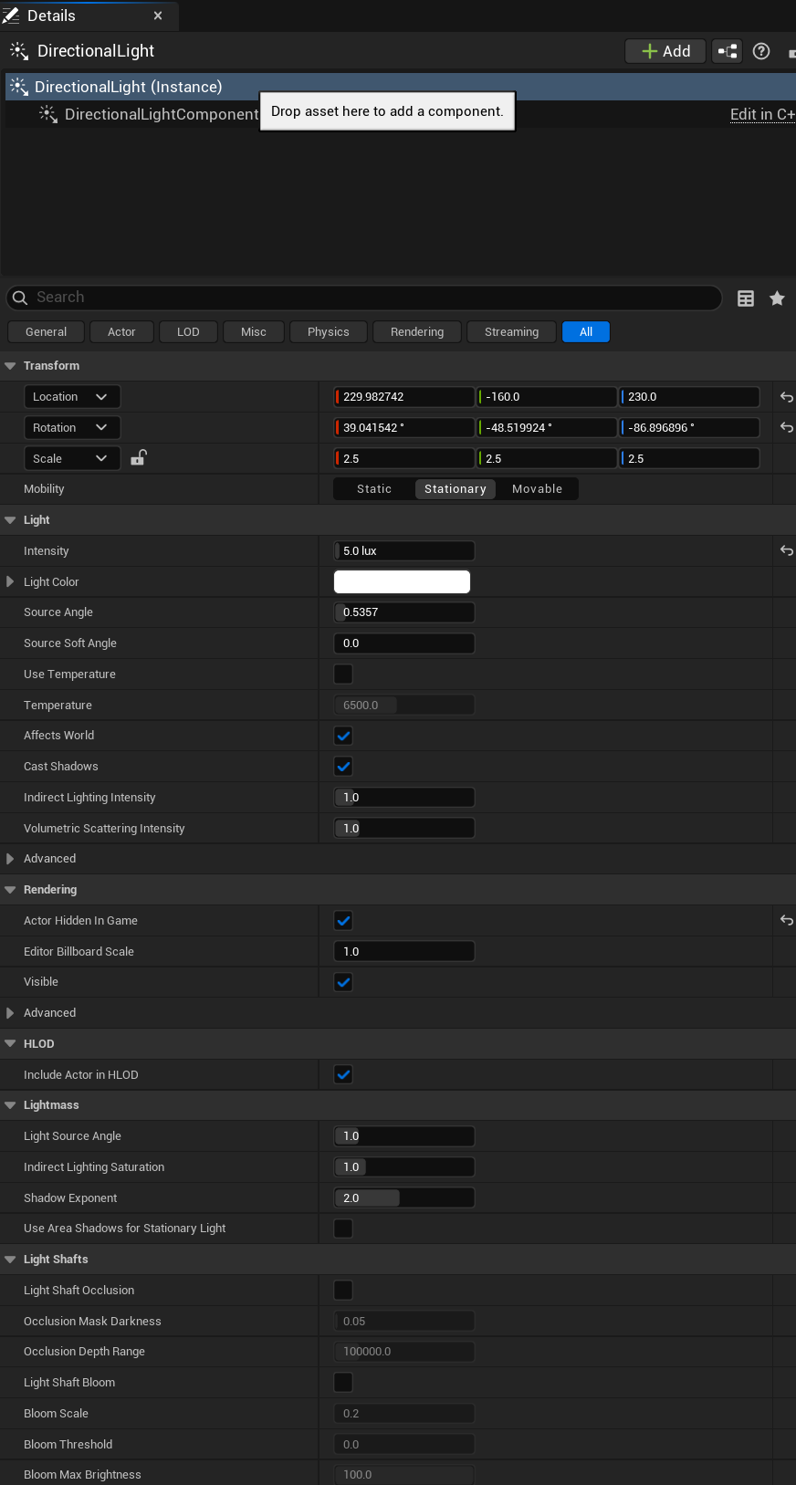Directional Light selected in the Unreal Engine Outliner and its Details panel